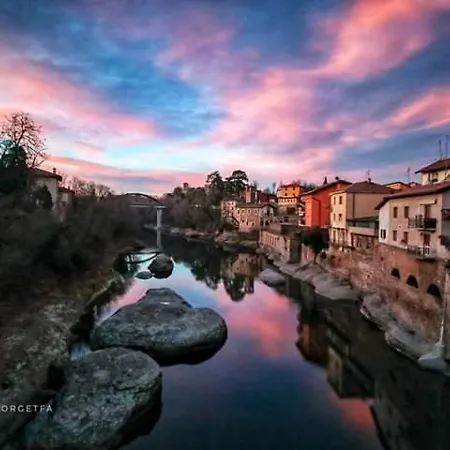 לינה וארוחת בוקר Pontevecchio ברמבאטה